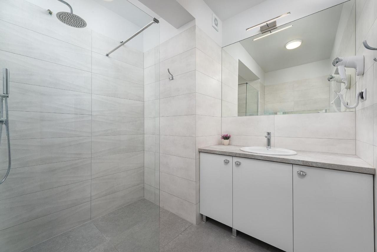 Roza Baltyku - Apartamenty I Pokoje A Dębki Dış mekan fotoğraf