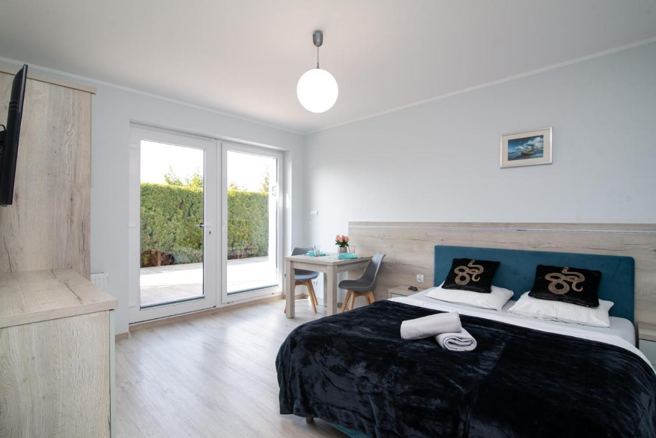 Roza Baltyku - Apartamenty I Pokoje A Dębki Dış mekan fotoğraf