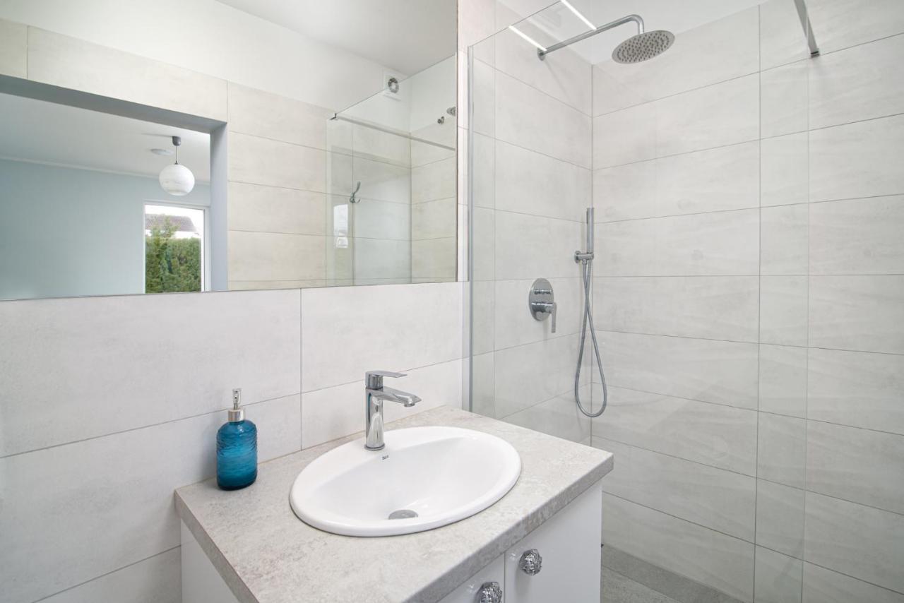 Roza Baltyku - Apartamenty I Pokoje A Dębki Dış mekan fotoğraf